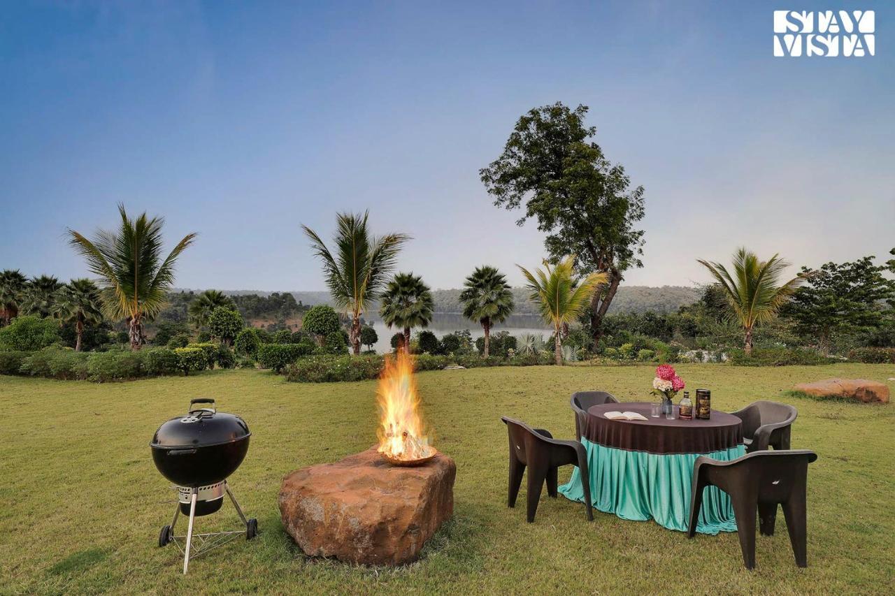 Stayvista'S Lakeside Whispers - Lake & Mountain-View Villa With Lawn & Indoor-Outdoor Games Nagpur Extérieur photo